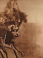 Edward S. Curtis, Plate 638 - A Medicine Head-Dress - Blackfoot